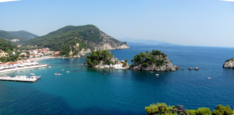 Панорама залива Парги